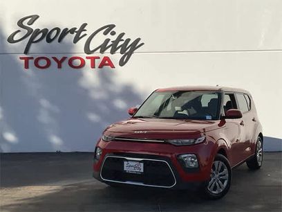 Used 2022 Kia Soul LX