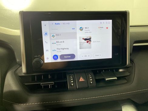 Certified 2024 Toyota RAV4 XLE Premium image 20