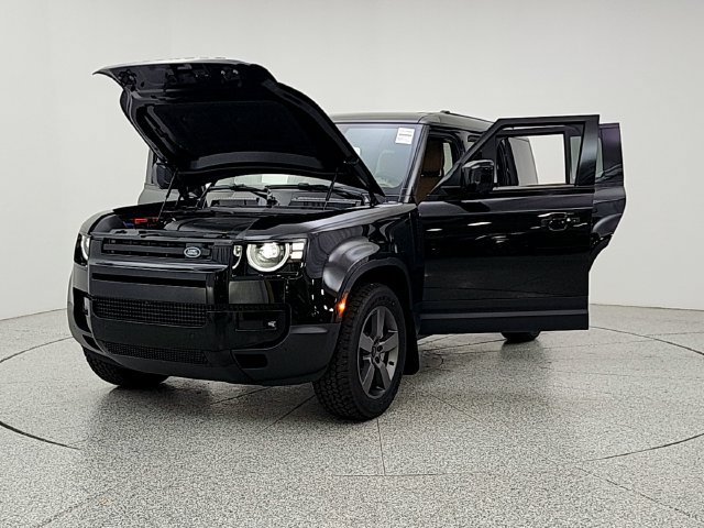 New 2026 Land Rover Defender 110 S AWD/4WD image 9