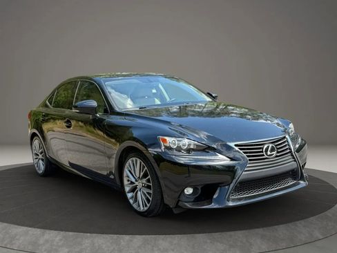 Used 2015 Lexus IS 250 w/ Navigation System Package RWD image 3