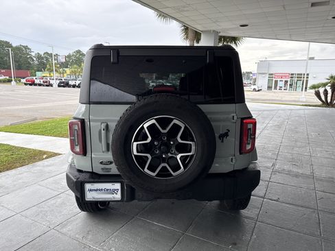 Used 2024 Ford Bronco Outer Banks AWD/4WD image 8