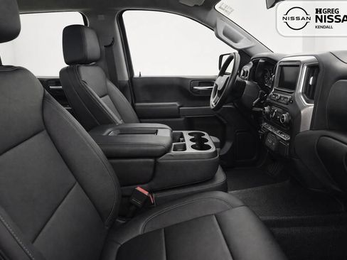 Used 2021 Chevrolet Silverado 1500 W/T AWD/4WD image 11