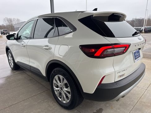 Certified 2023 Ford Escape Active w/ Tech Pack #2 image 5