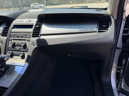 Used 2012 Ford Taurus SEL FWD image 25