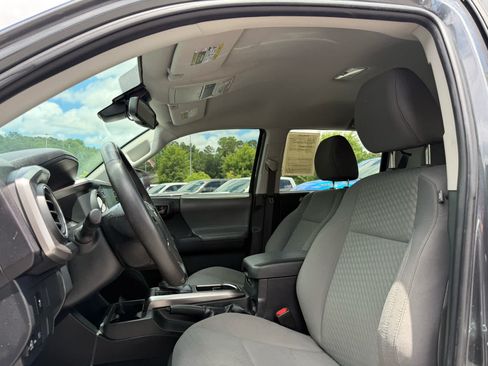 Used 2023 Toyota Tacoma SR5 AWD/4WD image 22