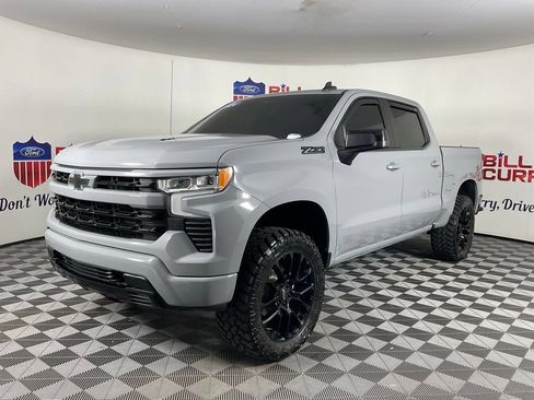 Used 2024 Chevrolet Silverado 1500 RST w/ Z71 Off-Road Package AWD/4WD image 7