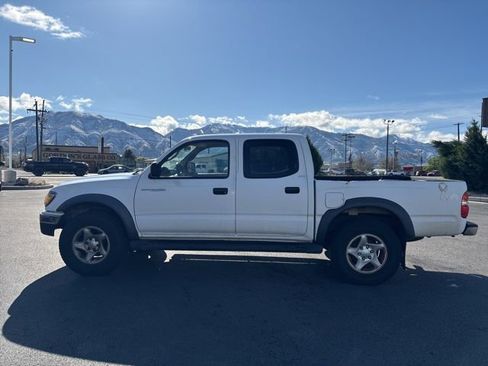 Used 2002 Toyota Tacoma PreRunner RWD image 7