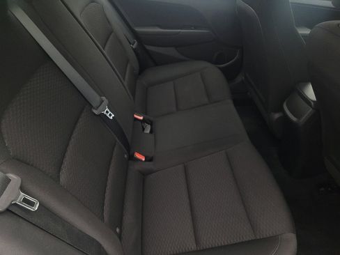 Used 2020 Hyundai Elantra SE w/ Cargo Package (C1) image 19