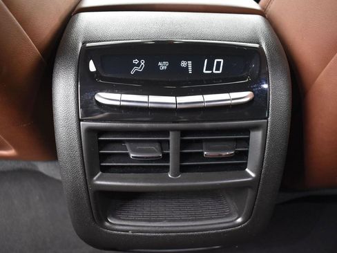 Certified 2024 Cadillac XT5 Premium Luxury w/ LPO, Floor Liner Package image 27