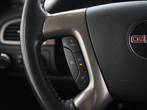 Used 2010 GMC Yukon SLT w/ SLT-2 Equipment Package AWD/4WD image 26