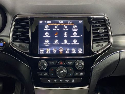 Used 2020 Jeep Grand Cherokee Limited AWD/4WD image 19