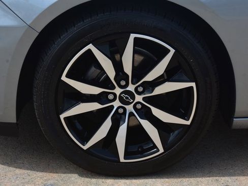 Used 2025 Chevrolet Malibu RS FWD image 10