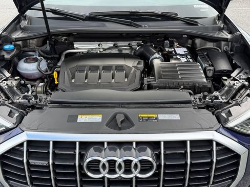 Certified 2025 Audi Q3 2.0T Premium Plus w/ Premium Plus Package AWD/4WD image 41