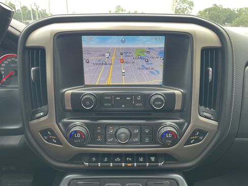 Used 2015 GMC Sierra 2500 Denali w/ Duramax Plus Package AWD/4WD image 35