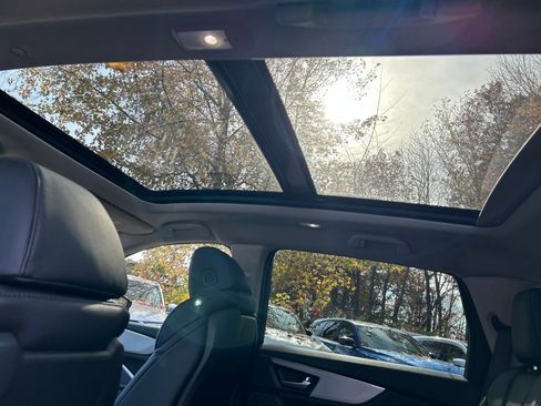 New 2026 Acura MDX SH-AWD image 27