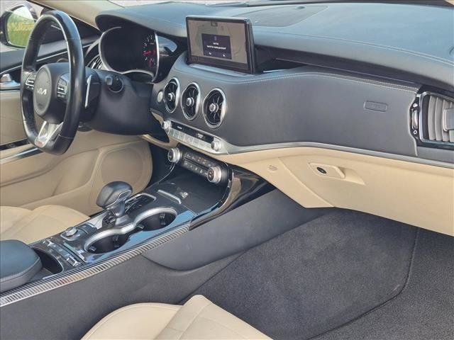 Used 2022 Kia Stinger GT2 RWD image 21