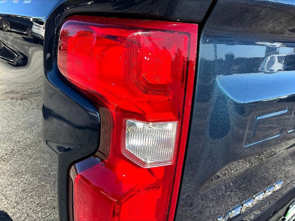 Used 2021 Chevrolet Silverado 1500 RST w/ All Star Edition Plus AWD/4WD image 27