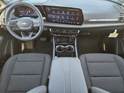 New 2026 Chevrolet Traverse LT FWD image 18
