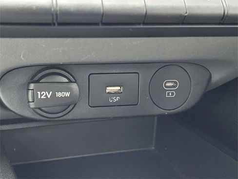 Certified 2024 Hyundai Elantra SEL image 23