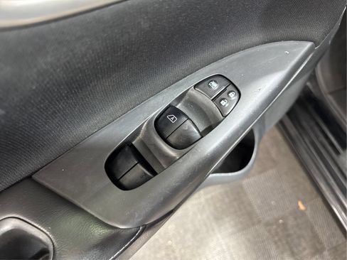 Used 2018 Nissan Sentra SV FWD image 30
