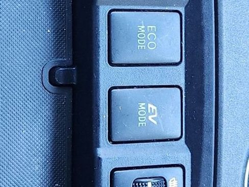 Used 2015 Toyota Camry XLE FWD image 14