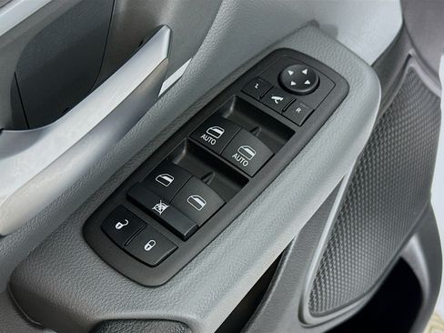 Used 2023 RAM 1500 Big Horn AWD/4WD image 17