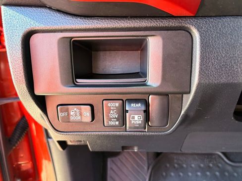 Used 2017 Toyota Tacoma TRD Off-Road image 27