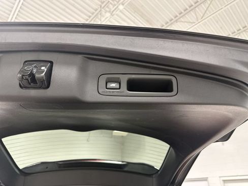 Used 2019 Honda CR-V EX-L image 17
