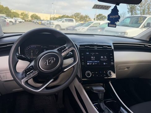 Used 2022 Hyundai Tucson SEL w/ Cargo Package AWD/4WD image 5