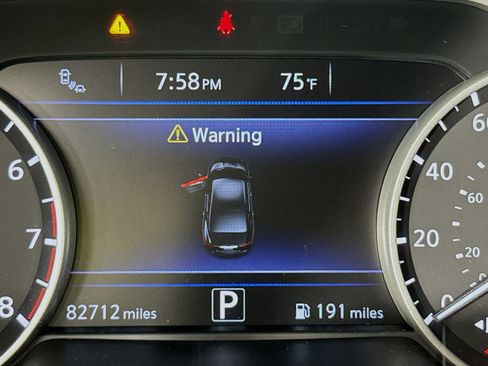 Used 2016 Nissan Maxima Platinum image 15