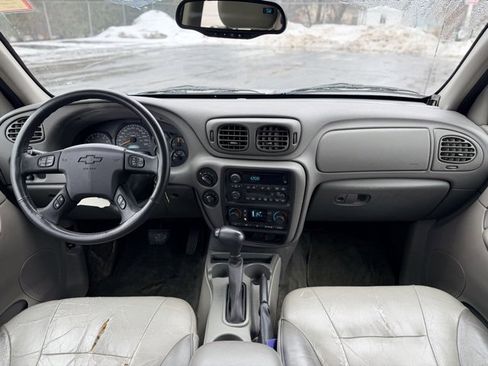 Used 2004 Chevrolet TrailBlazer LT w/ LT Preferred Equipment Group image 18