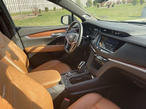 Certified 2023 Cadillac XT5 Premium Luxury w/ LPO, Floor Liner Package image 32