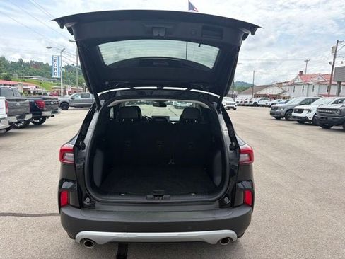 Used 2023 Ford Escape Platinum AWD/4WD image 6