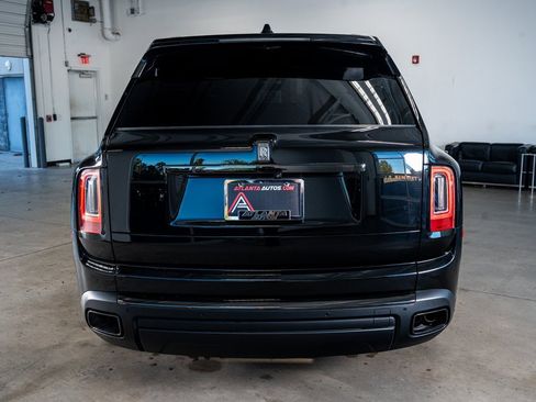 Used 2022 Rolls-Royce Cullinan Black Badge image 7