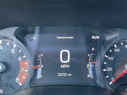 Used 2025 Jeep Compass Limited image 41