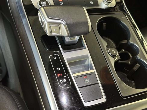 Used 2022 Audi Q7 3.0T Premium Plus w/ Premium Plus Package AWD/4WD image 35