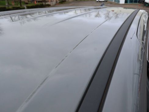 Used 2023 Chrysler Pacifica Touring-L FWD image 35