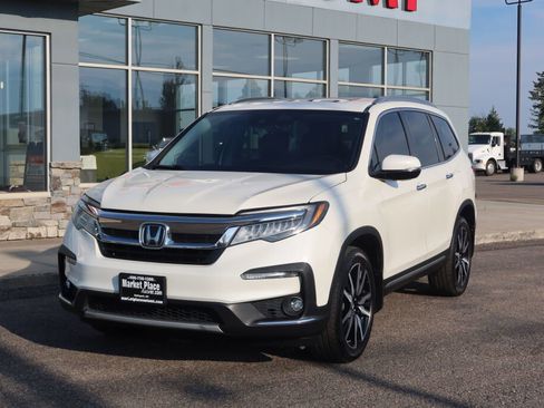 Used 2019 Honda Pilot Touring image 2