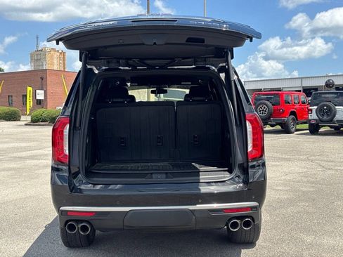 Used 2022 GMC Yukon Denali AWD/4WD image 9