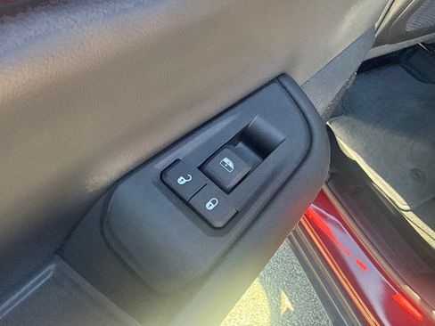 Used 2024 Jeep Grand Cherokee Altitude AWD/4WD image 26