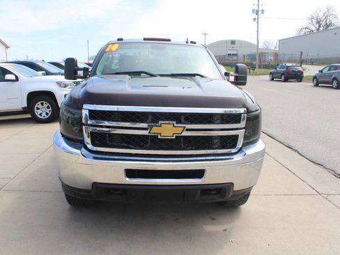 Used 2014 Chevrolet Silverado 2500 LT w/ Convenience Package AWD/4WD image 2