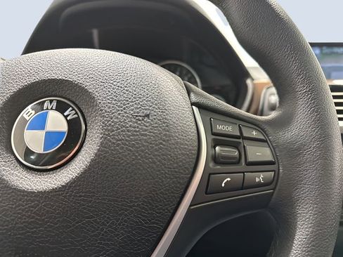 Used 2014 BMW 335i xDrive Sedan AWD/4WD image 18