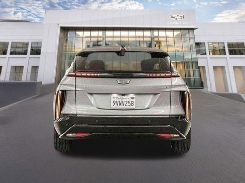 Used 2026 Cadillac Lyriq Premium Luxury RWD image 5