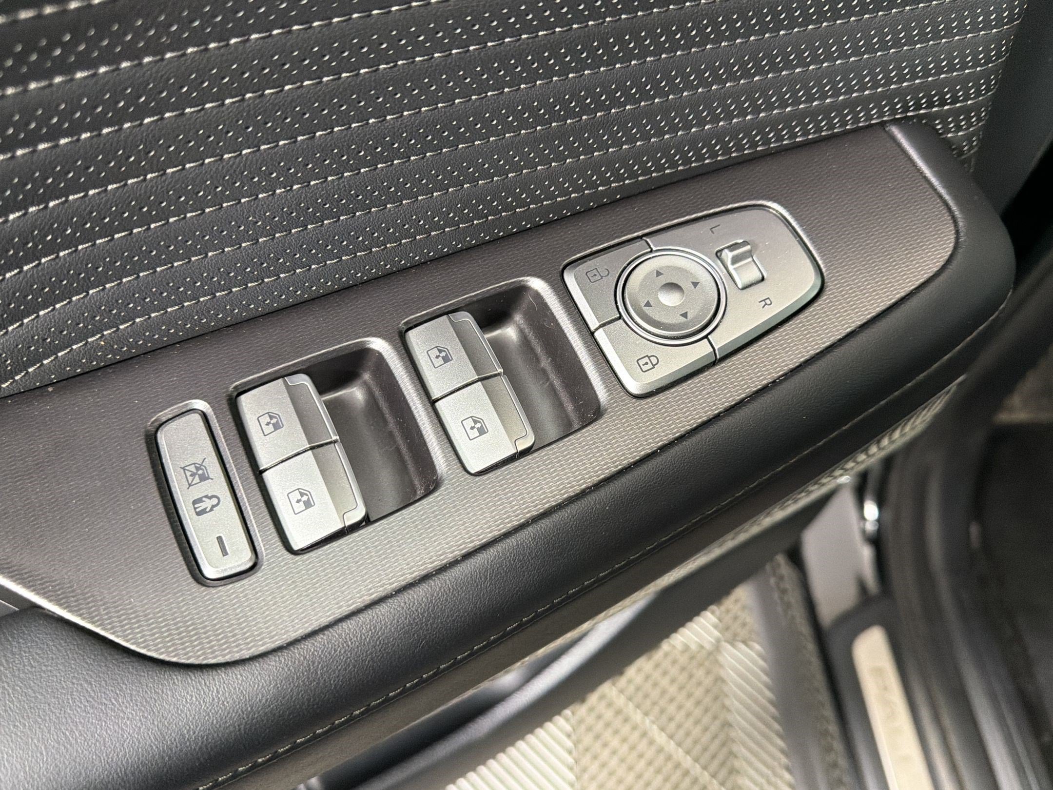 Used 2025 Hyundai Palisade Calligraphy AWD/4WD image 13