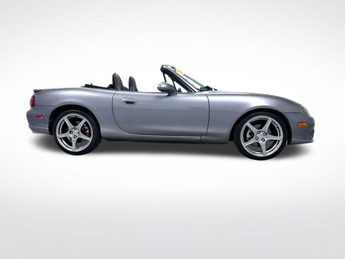 Used 2004 MAZDA MX-5 Miata MAZDASPEED w/ Grand Touring Pkg RWD image 2
