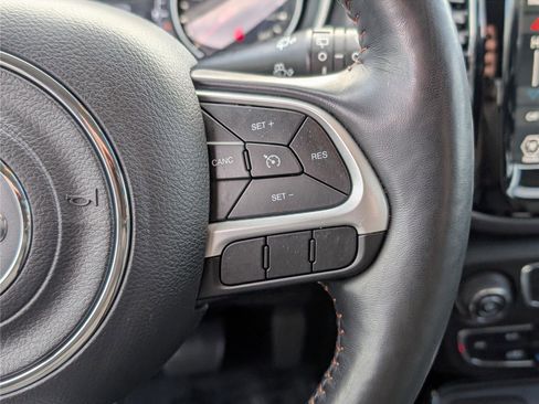 Used 2019 Jeep Compass Limited image 23