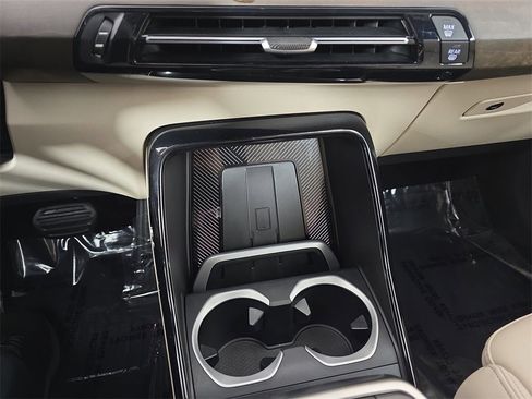 Used 2025 BMW X1 xDrive28i w/ Convenience Package image 26