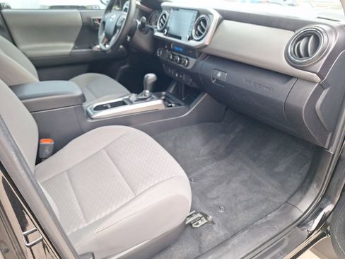 Used 2023 Toyota Tacoma SR5 RWD image 32