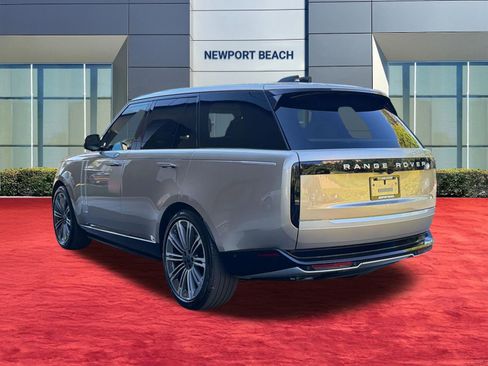 New 2026 Land Rover Range Rover Autobiography AWD/4WD image 3