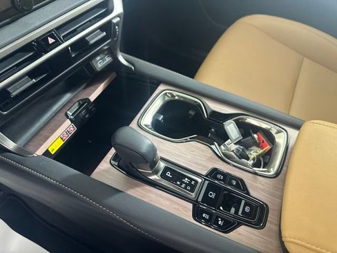 Used 2025 Lexus RX 350 Premium w/ Convenience Package AWD/4WD image 16